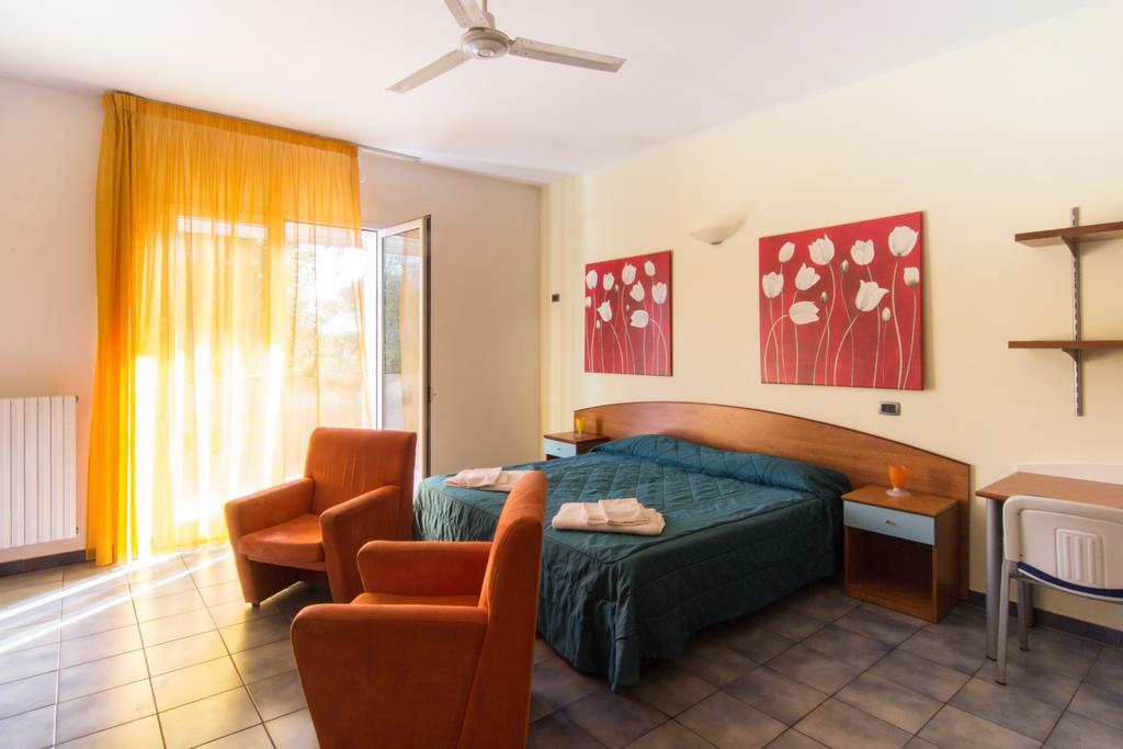 I Giardini Di Atena Aparthotel Merine Δωμάτιο φωτογραφία
